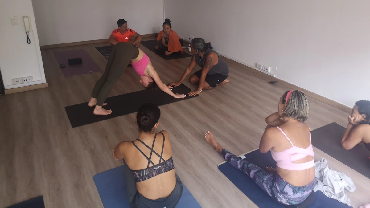 Taller con Pedro de Perú en Atmaia Yoga Bogotá